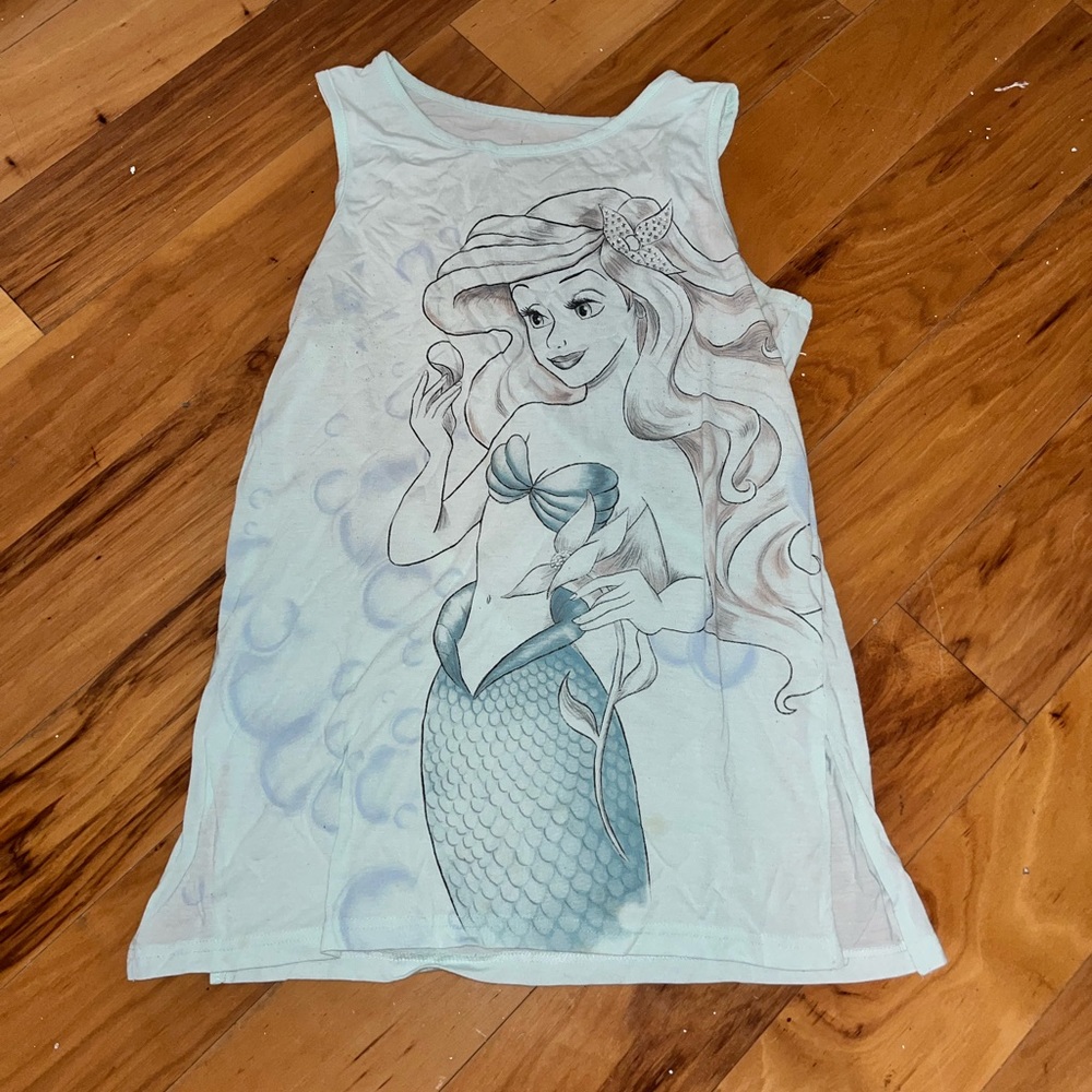 Ariel Top
